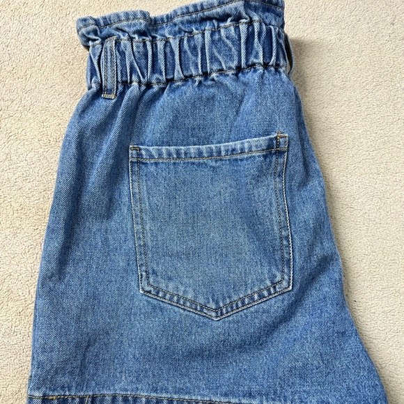 Forever 21 Women’s high paper bag waist Denim Jean Shorts Size L - Picture 6 of 6